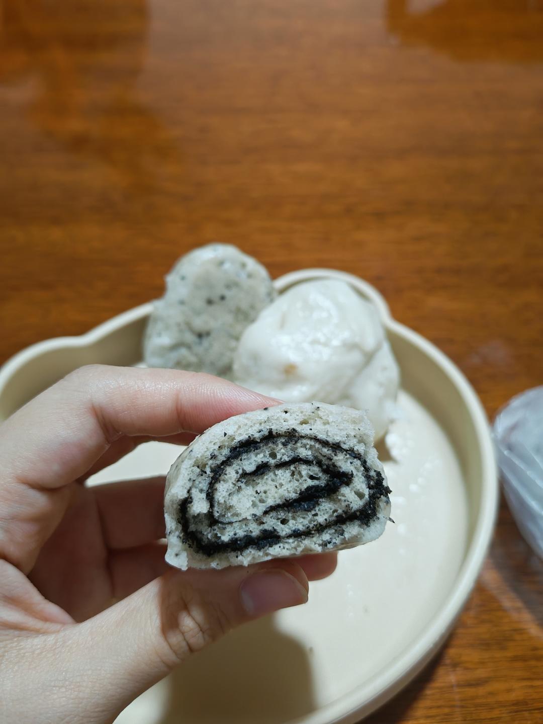 黑芝麻馒头卷