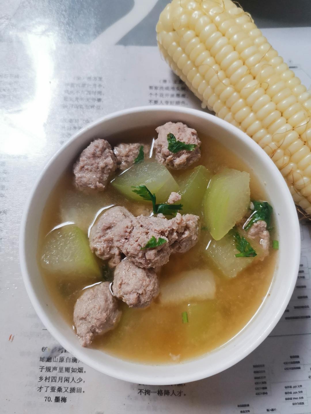 巨鲜美的冬瓜丸子汤
