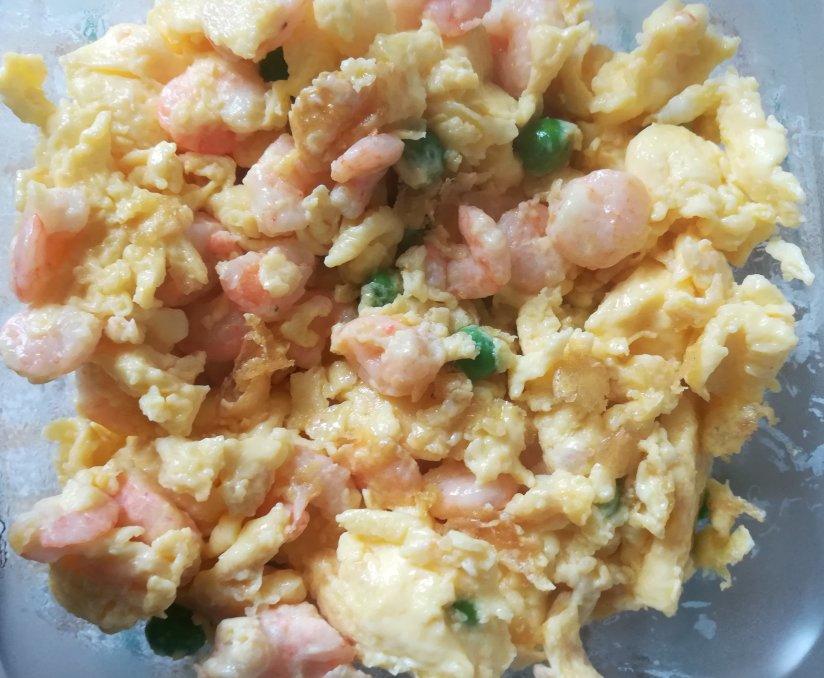 嫩滑鲜美的虾仁炒鸡蛋—简单、快手