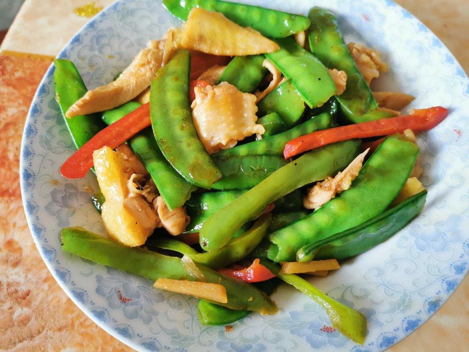 超脆爽的荷兰豆炒香肠