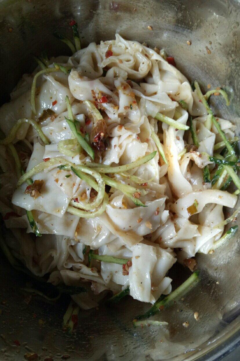 懒人凉皮，电饼铛做，不用洗面