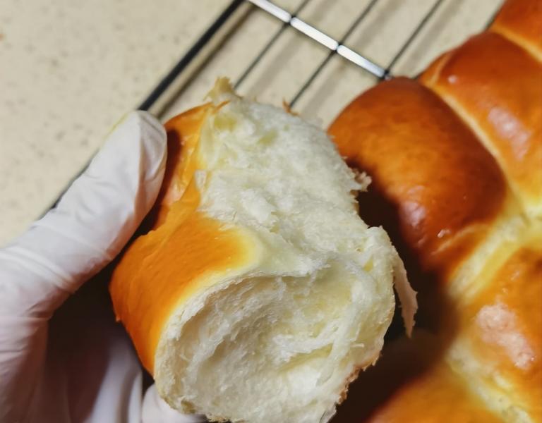 纯奶手撕吐司的做法 步骤1