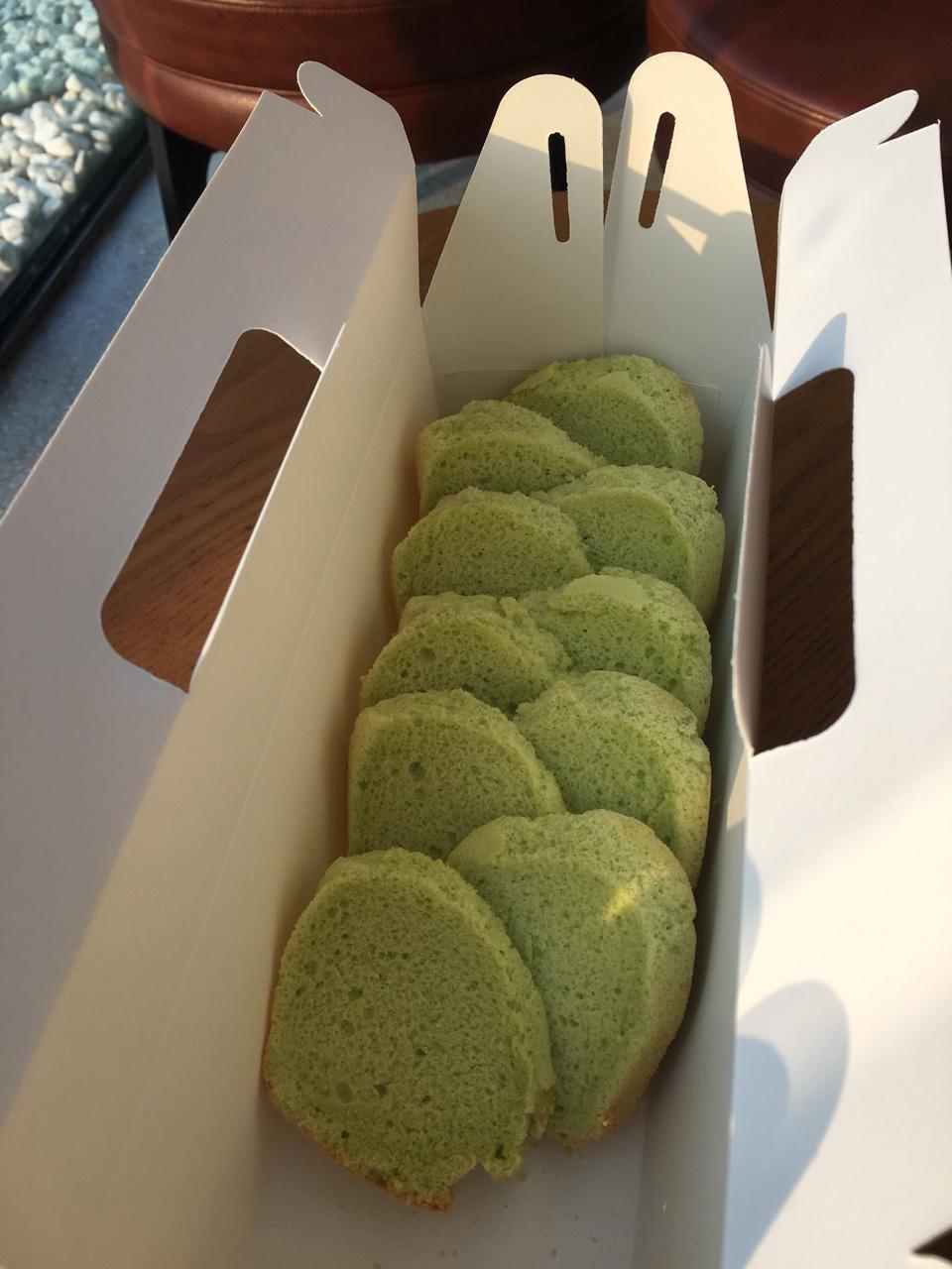 【视频】香兰叶（斑斓叶）戚风蛋糕～新加坡网红绿蛋糕