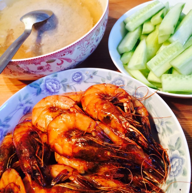 我们家爱的的小餐桌