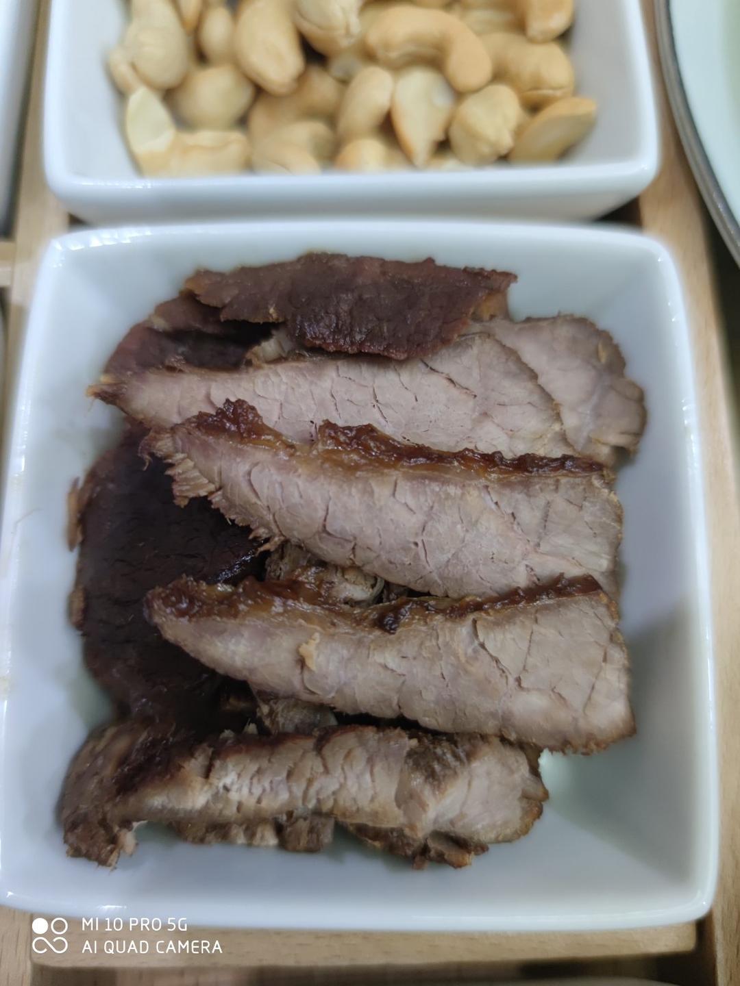卤牛肉