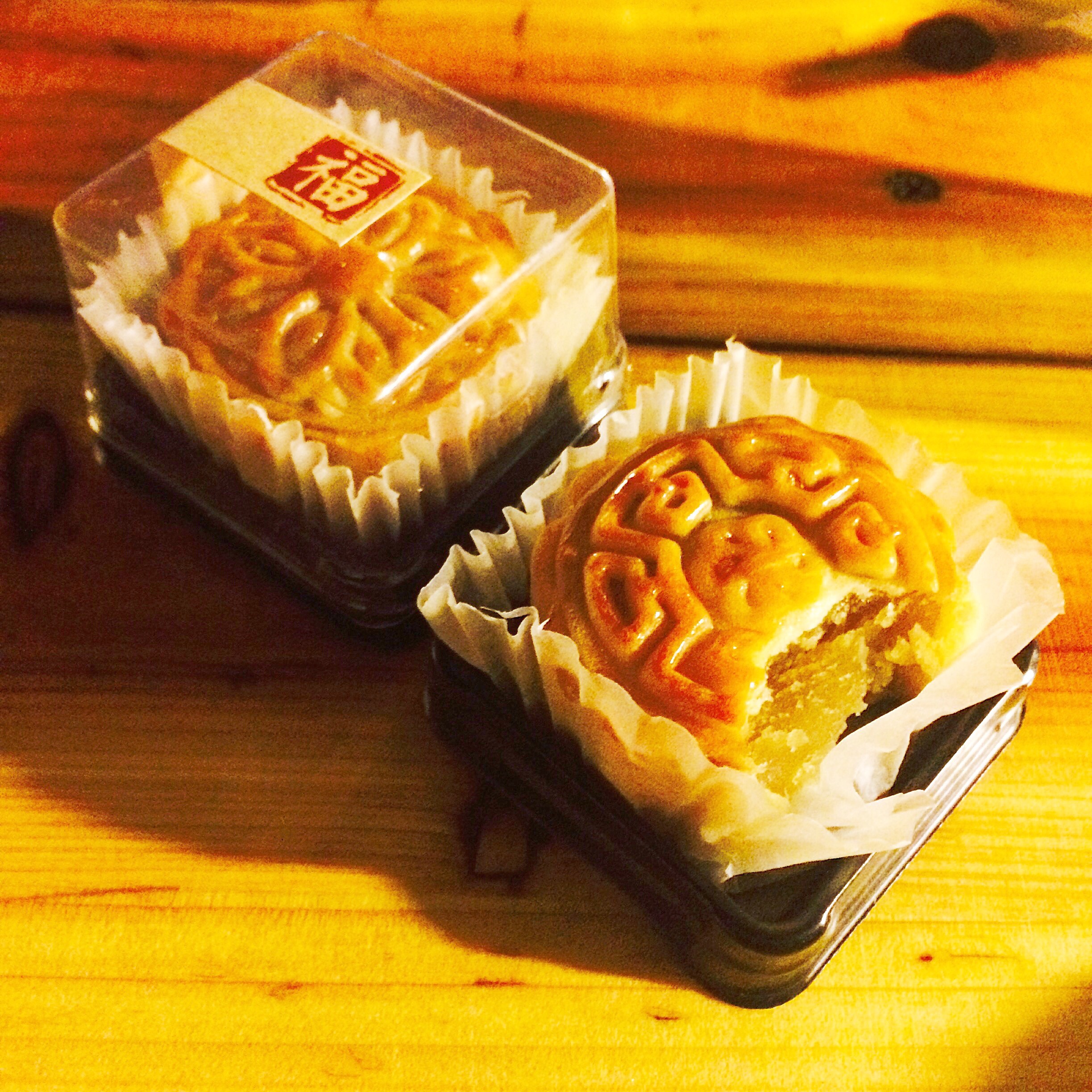 广式月饼——蛋黄莲蓉月饼