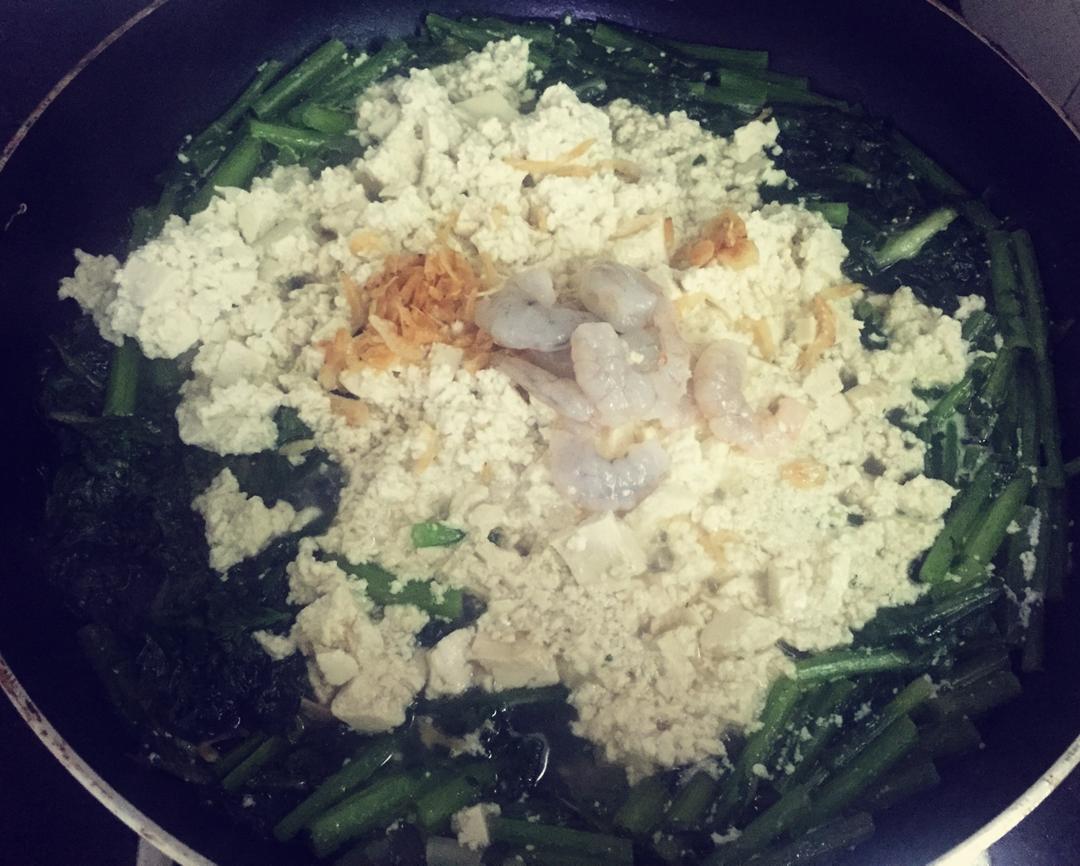 堂妈小厨——茼蒿蛤蜊小豆腐
