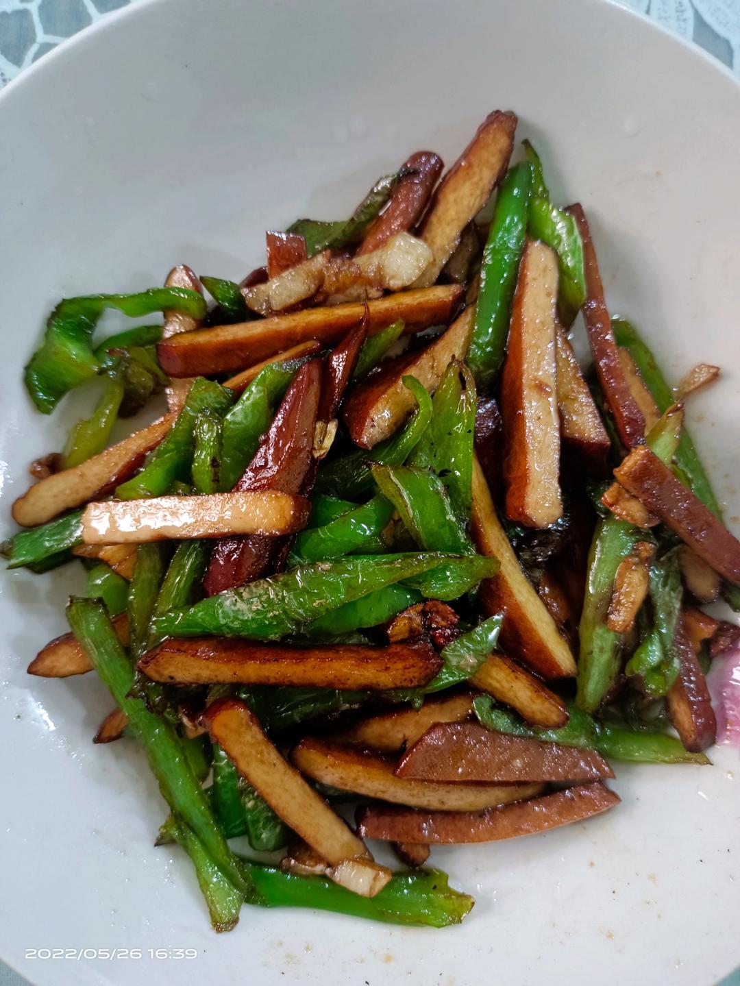青椒炒豆干