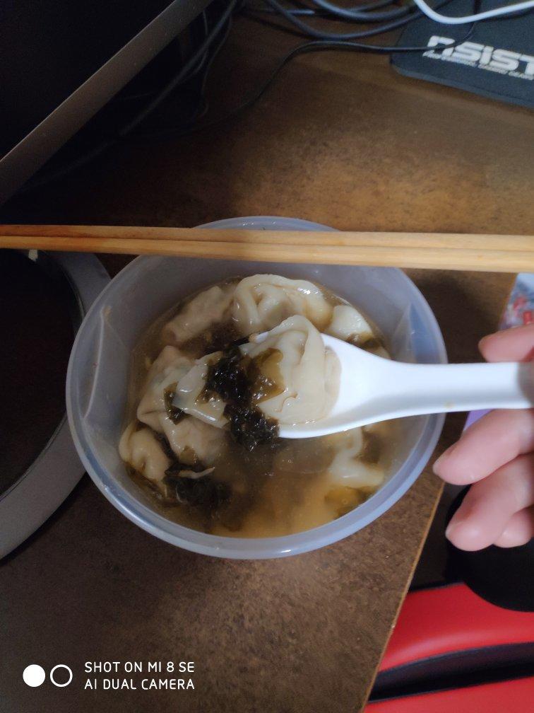 鲜肉馄饨