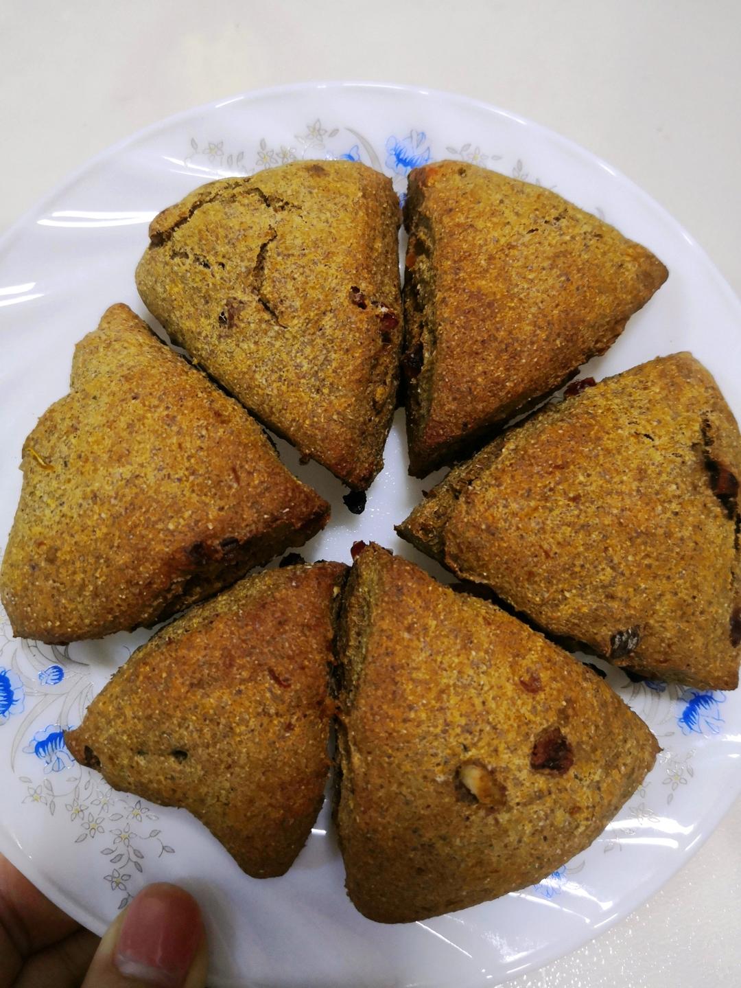 减脂|无油无糖‼️仅63卡🎃全麦南瓜司康