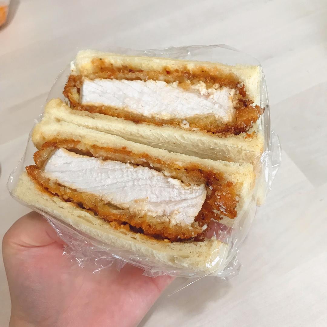炸猪排三明治