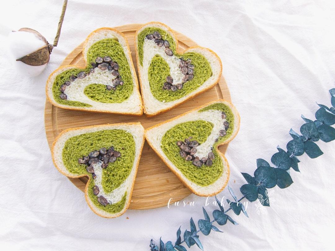 抹茶蜜豆爱心吐司(冷藏中种法)