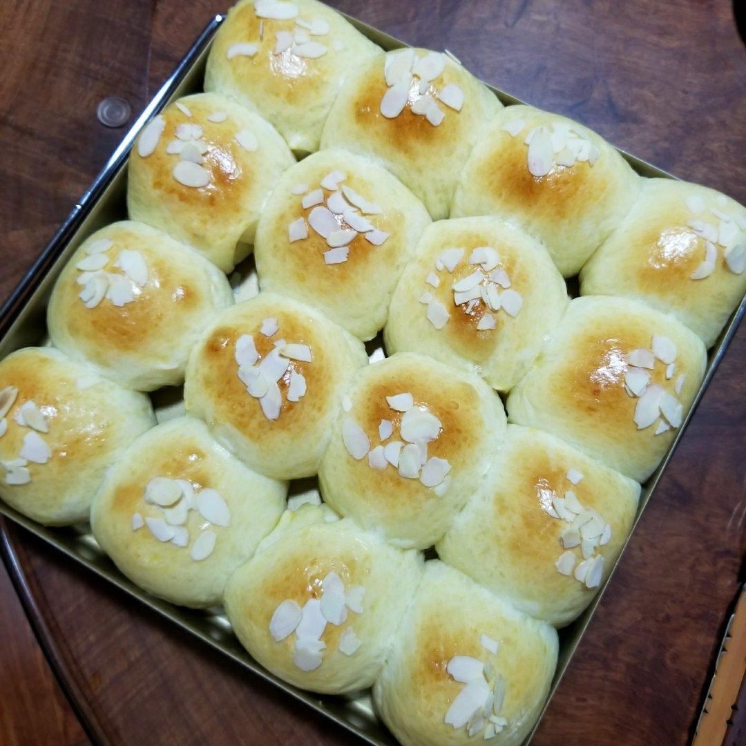 鲜奶油小餐包（一次发酵）