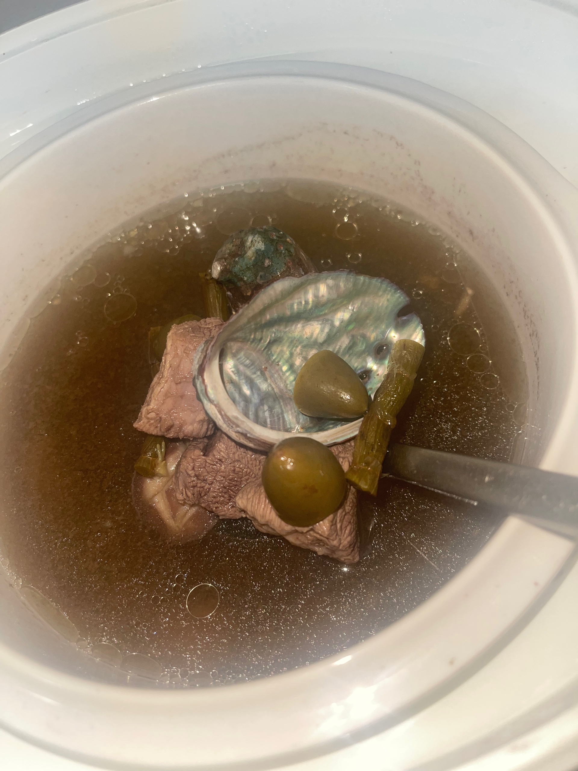 清热止咳橄榄鲍鱼汤的做法 步骤4
