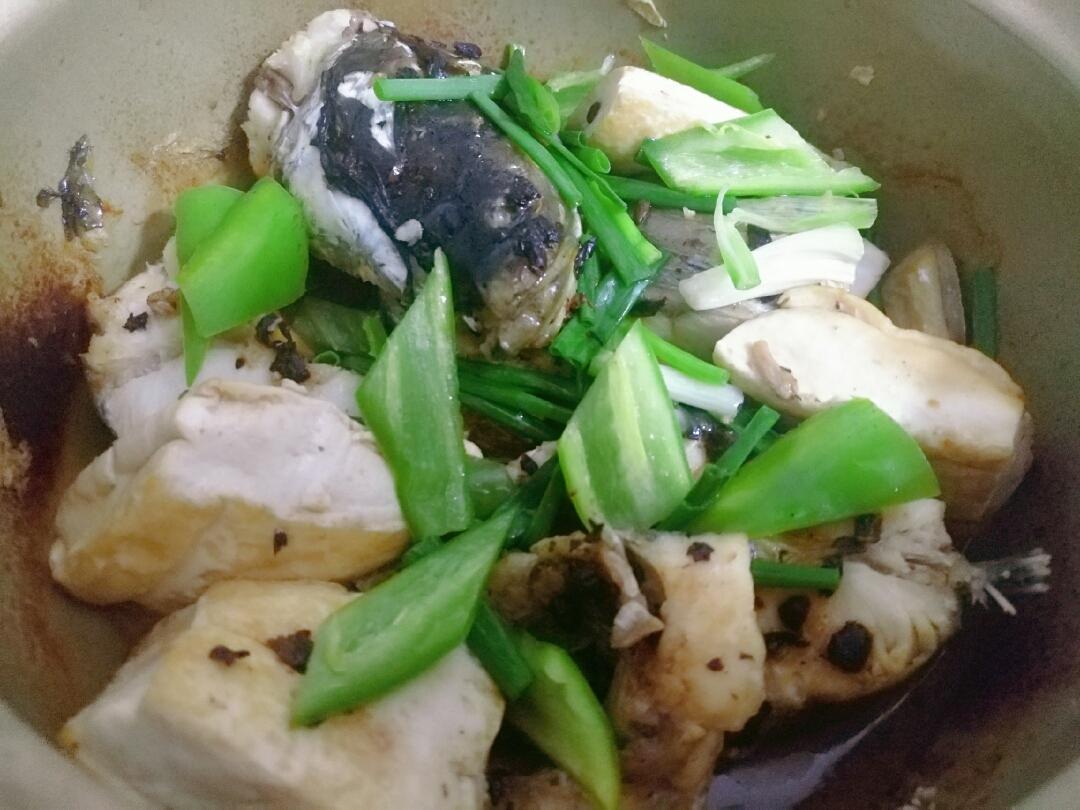 沙煲豆腐焖鱼的做法步骤图 怎么做好吃 红菇凉 厨房慢时光 下厨房