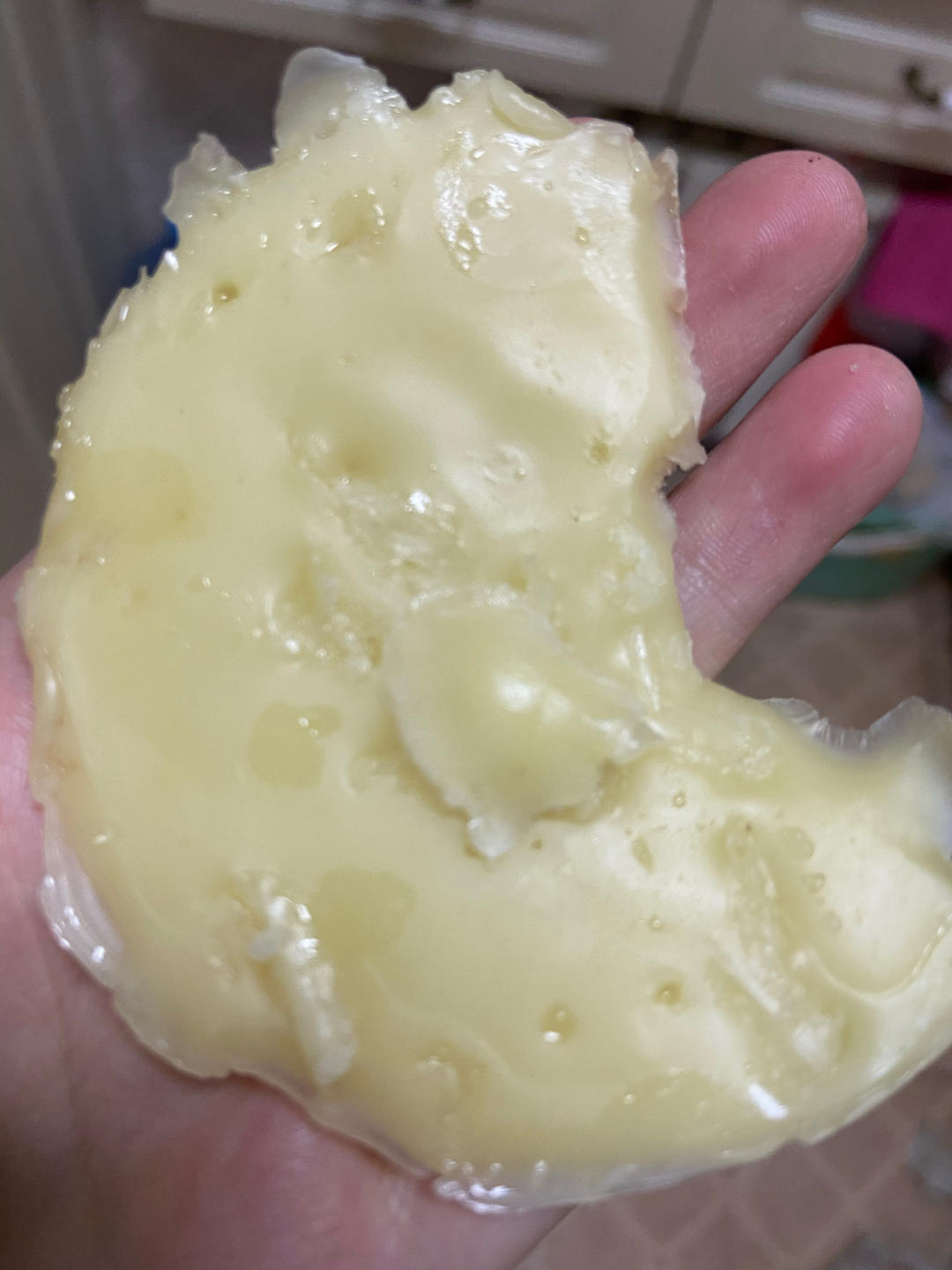 自制蜂蜡－口红，润唇膏，紫草膏原料