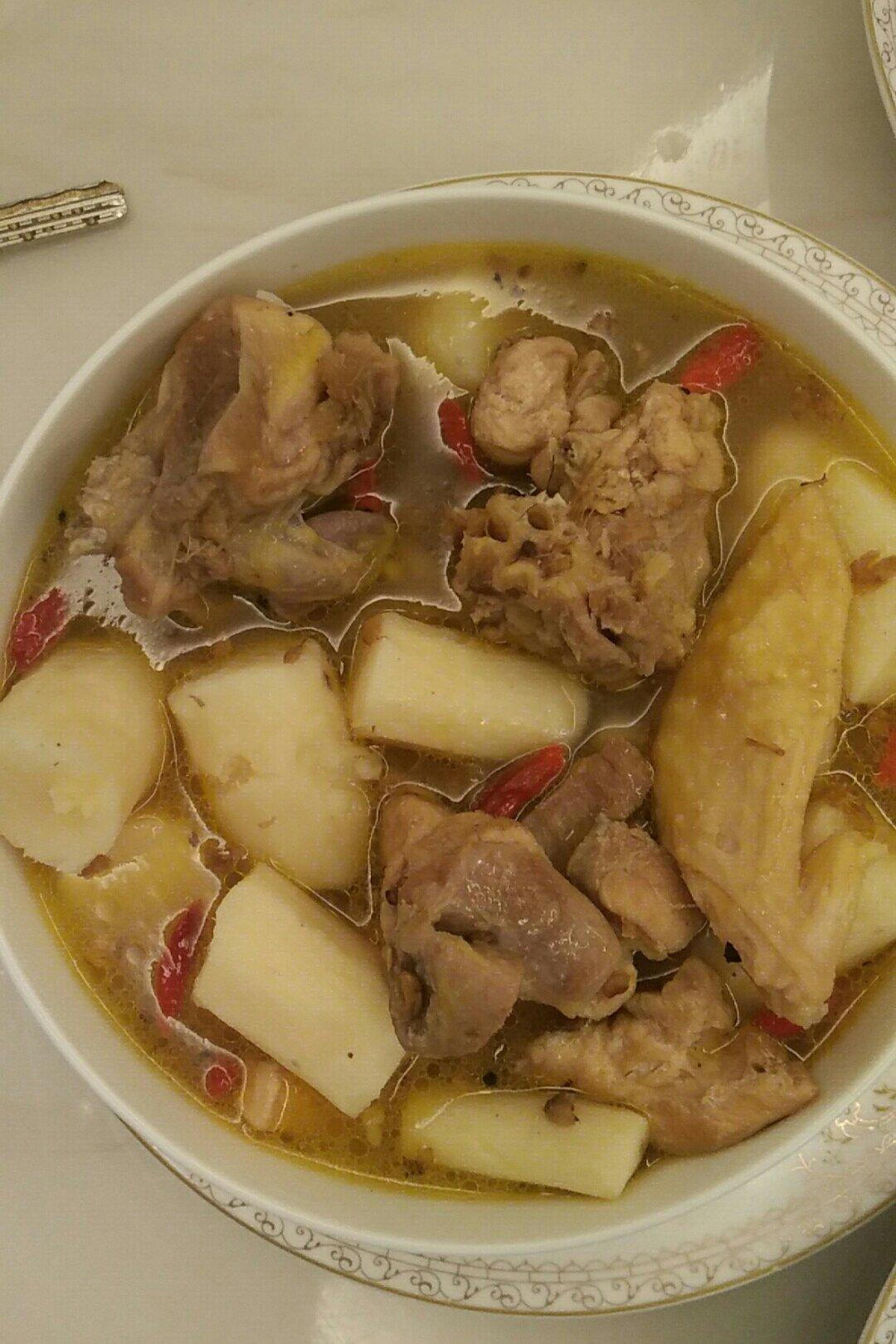山药炖鸡