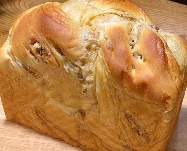 双重拉丝的红糖麻薯葡萄干核桃吐司的做法