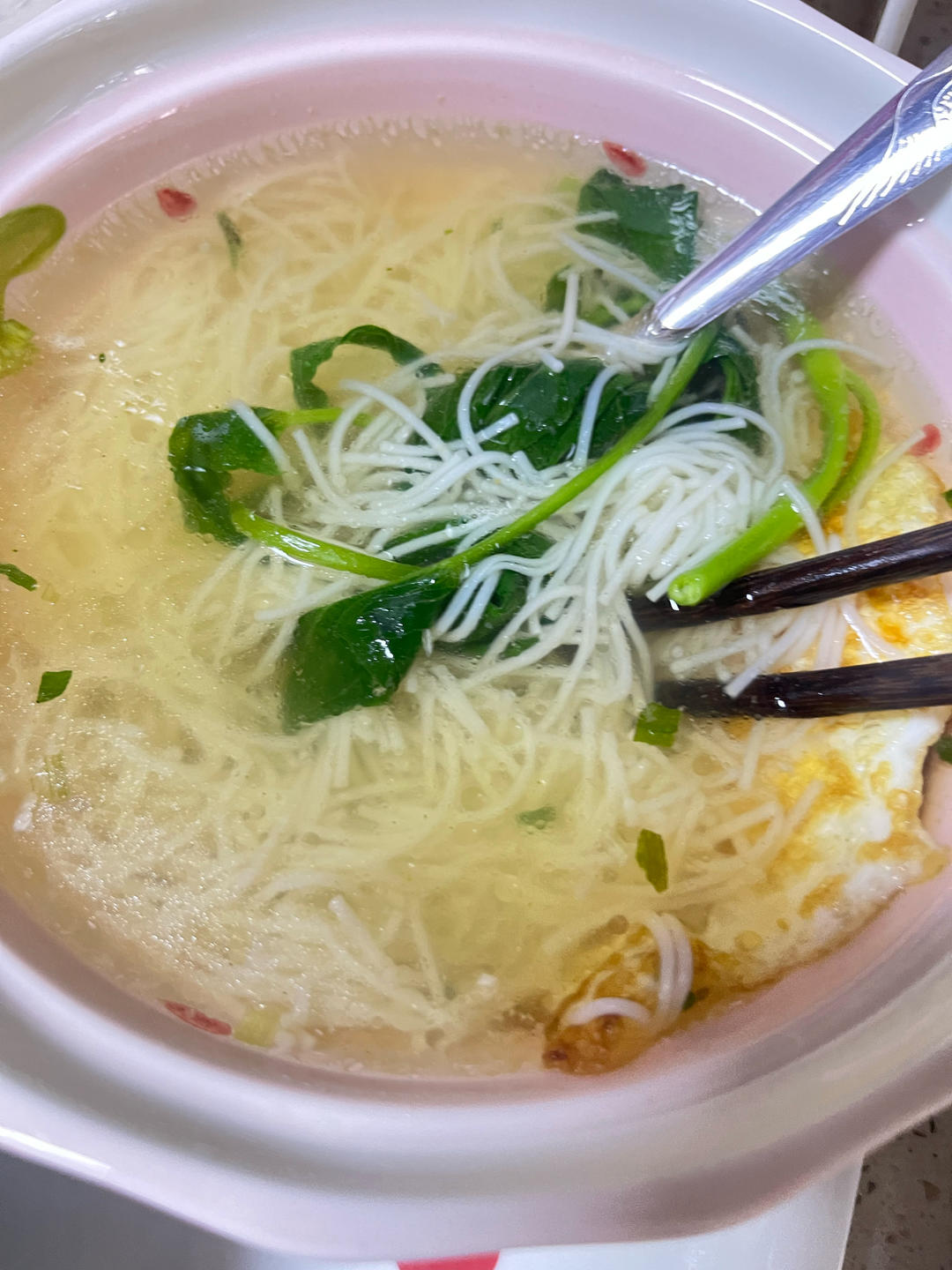 快手早餐蛋线面