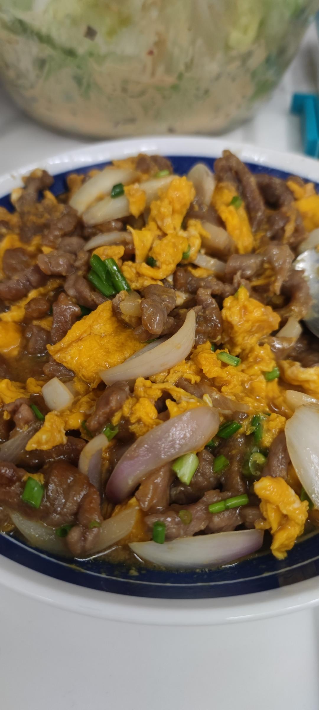 港式鲜虾滑蛋牛肉饭