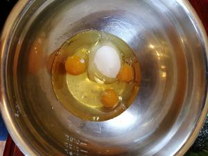 杏仁芝麻鸡蛋薄脆饼干，杏仁和芝麻是绝配的做法 步骤3