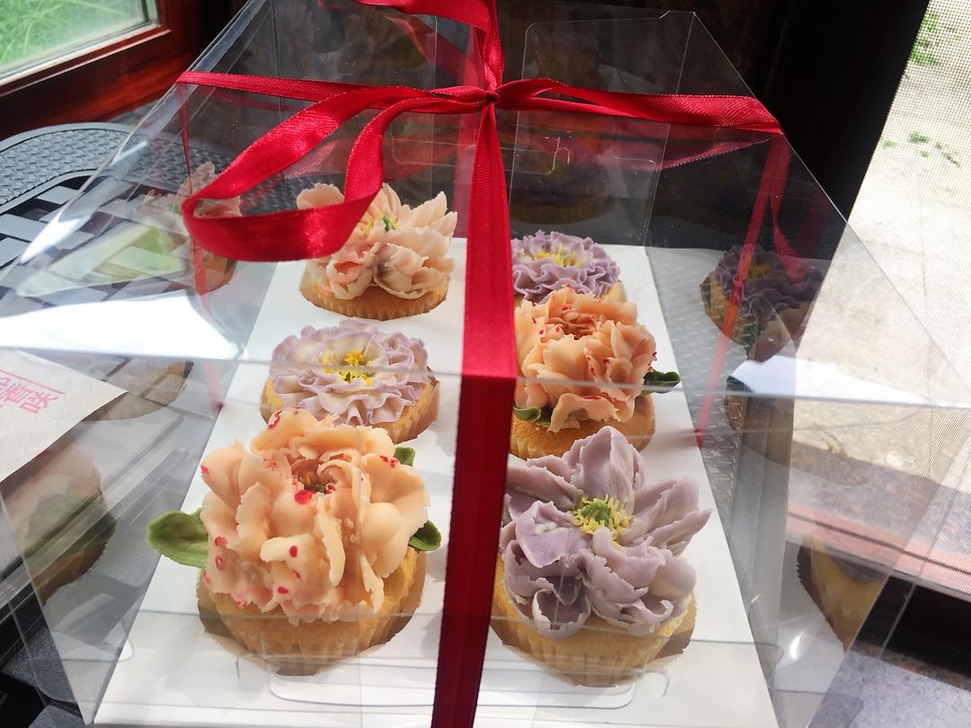 原味海绵纸杯蛋糕（非常适合裱花、盖糖皮的cupcake方子）