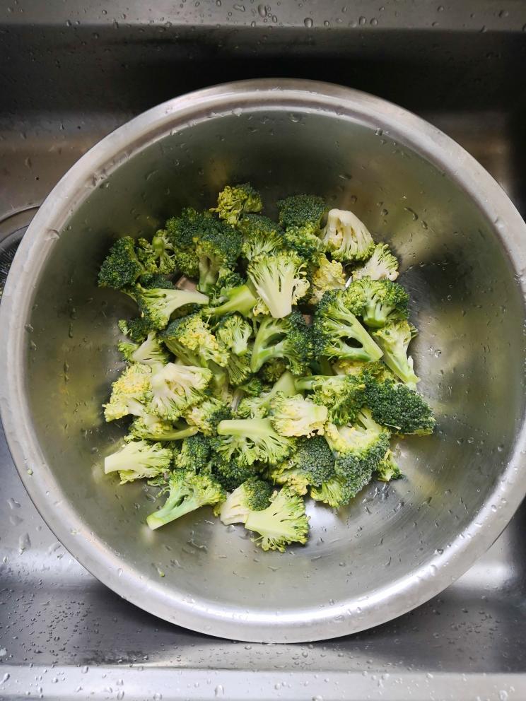 涼拌花椰菜 （健康減肥餐????低脂??好吃??易做??）的做法 步驟1