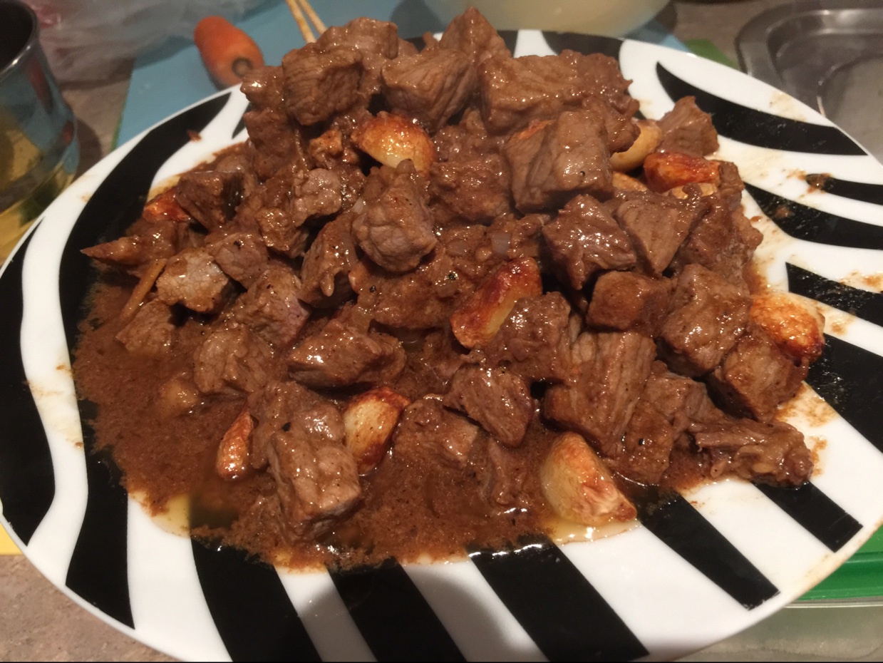 黑蒜子牛肉粒