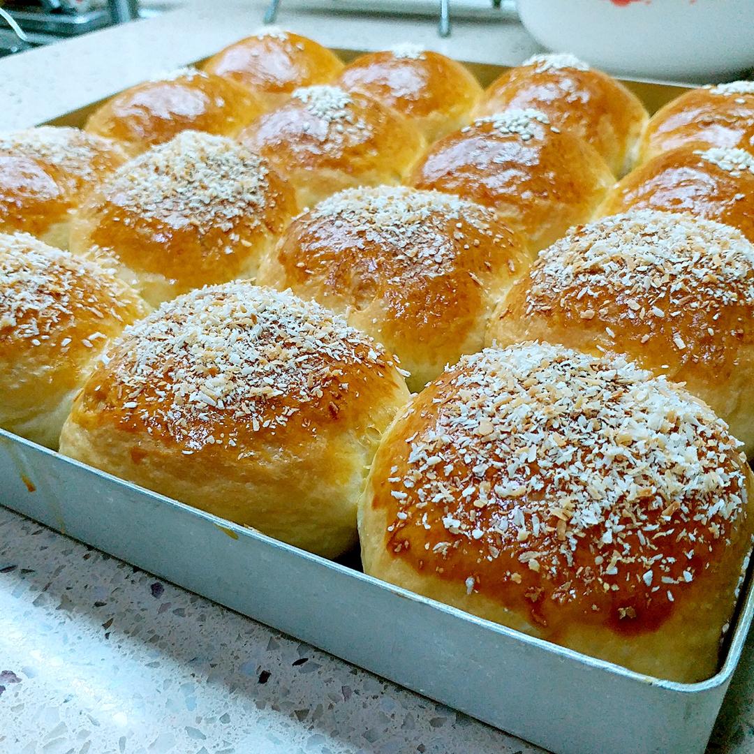 一次发酵椰蓉餐包