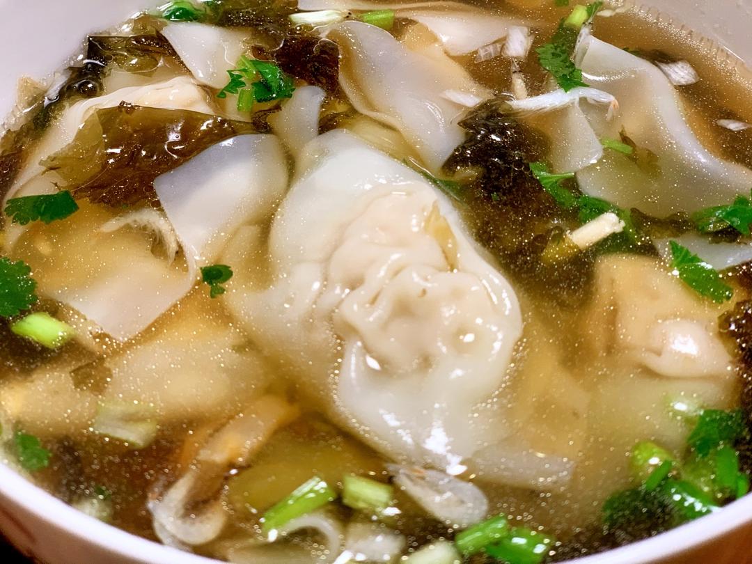 成果妈咪做的鲜肉大馅馄饨