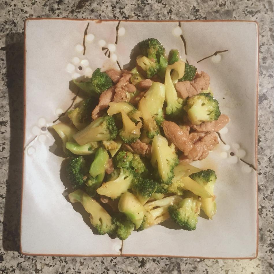 西兰花炒肉片