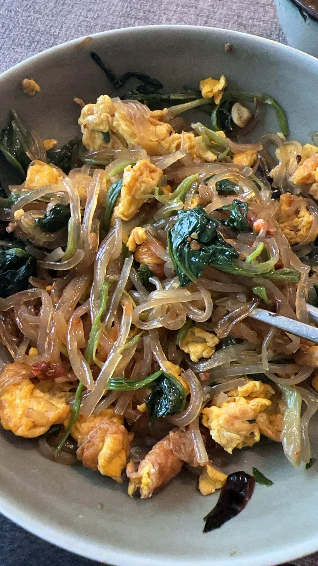 吕小厨菠菜炒粉条