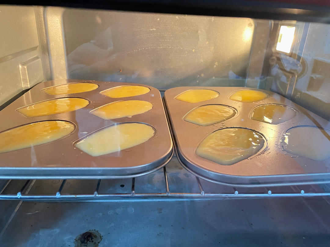 小山进公开食谱-柠檬风味玛德莲