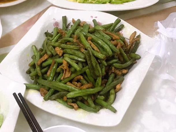 豆角炒肉丝
