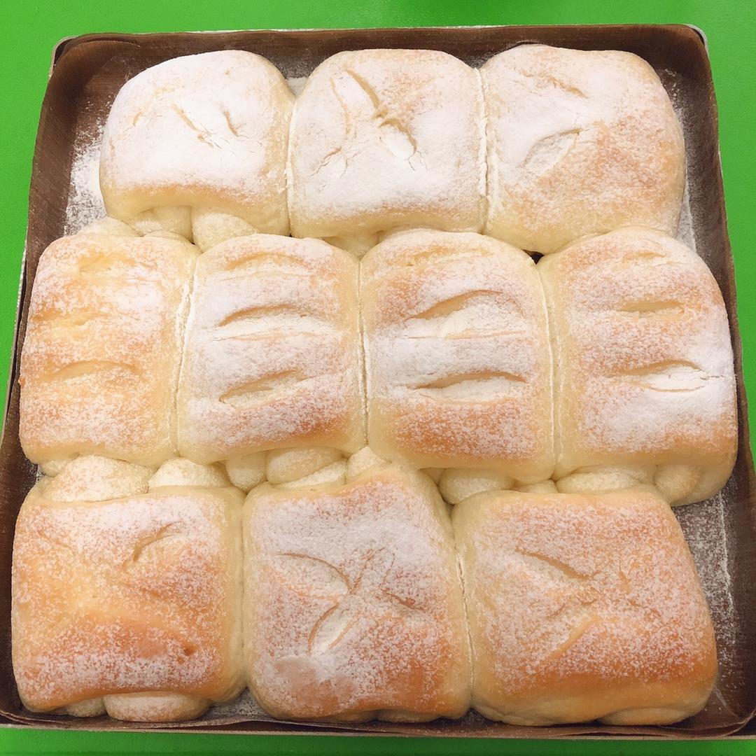 软到不知所措的牛奶卷