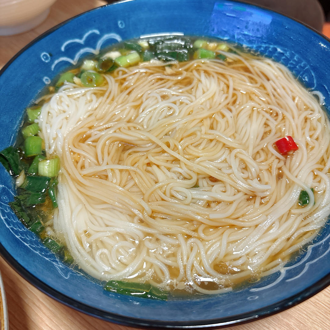一碗热汤面