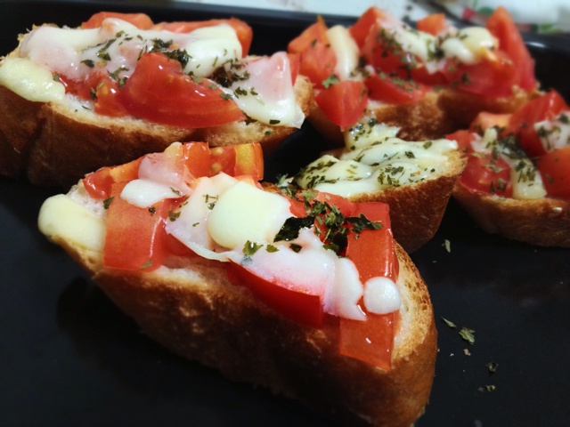 番茄奶酪烤法棍