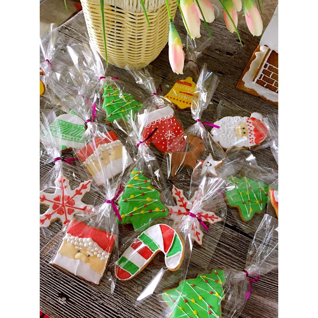 圣诞卡通糖霜饼干--圣诞老人和麋鹿