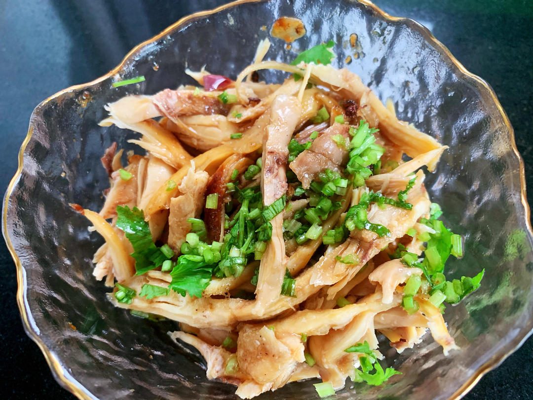 葱油鸡（详细版.吃了忘不了的美味）