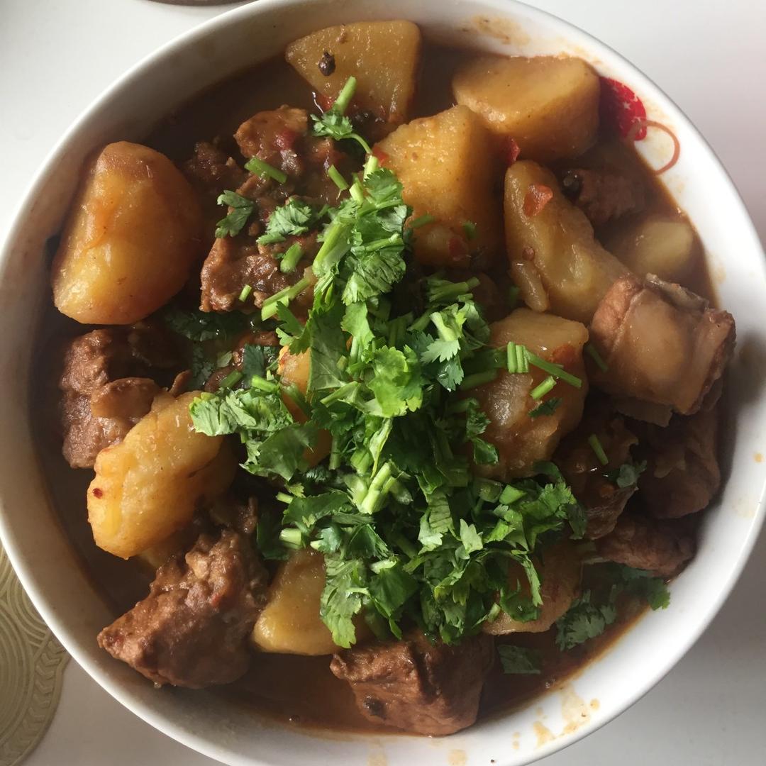 土豆烧排骨