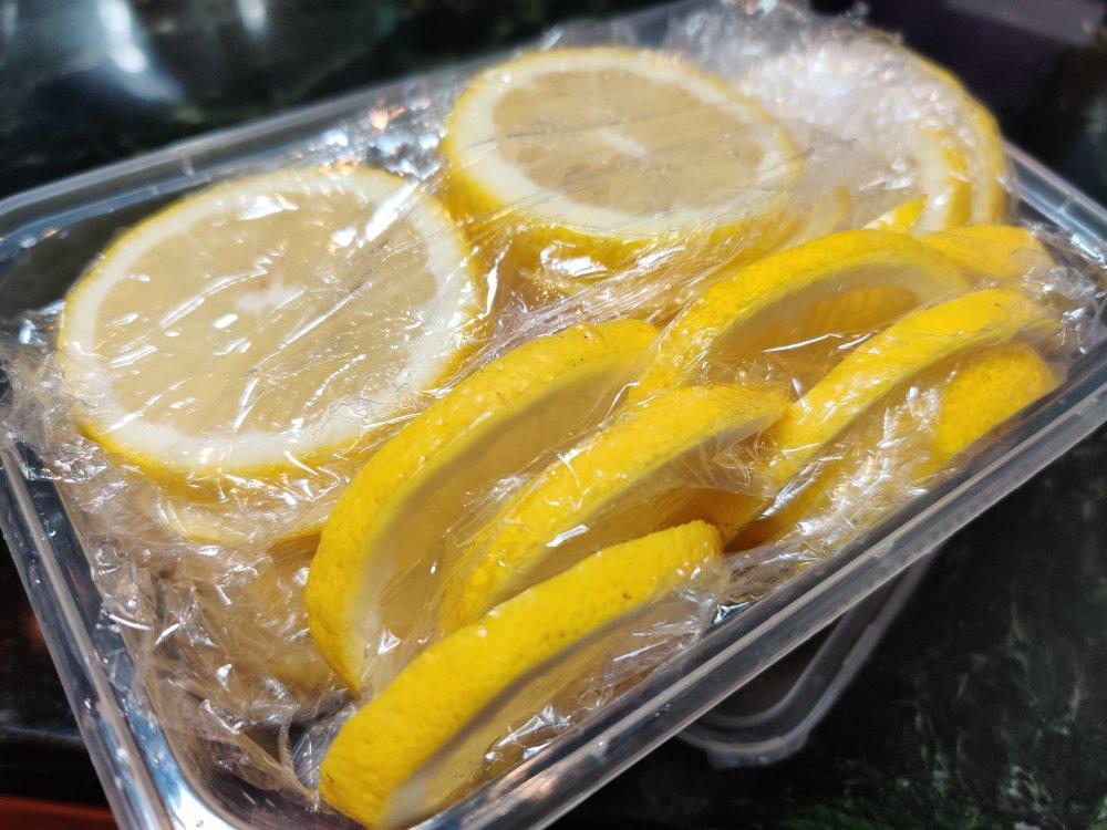 扬山黎做的冷冻柠檬片