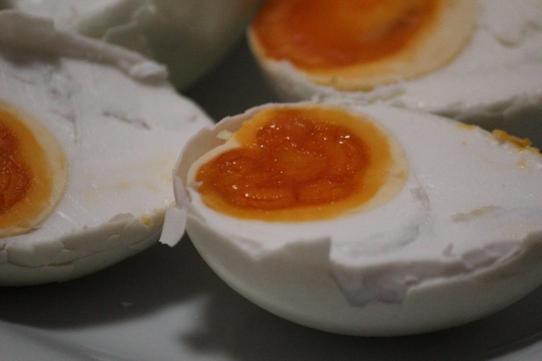 咸鸭蛋的3种腌法