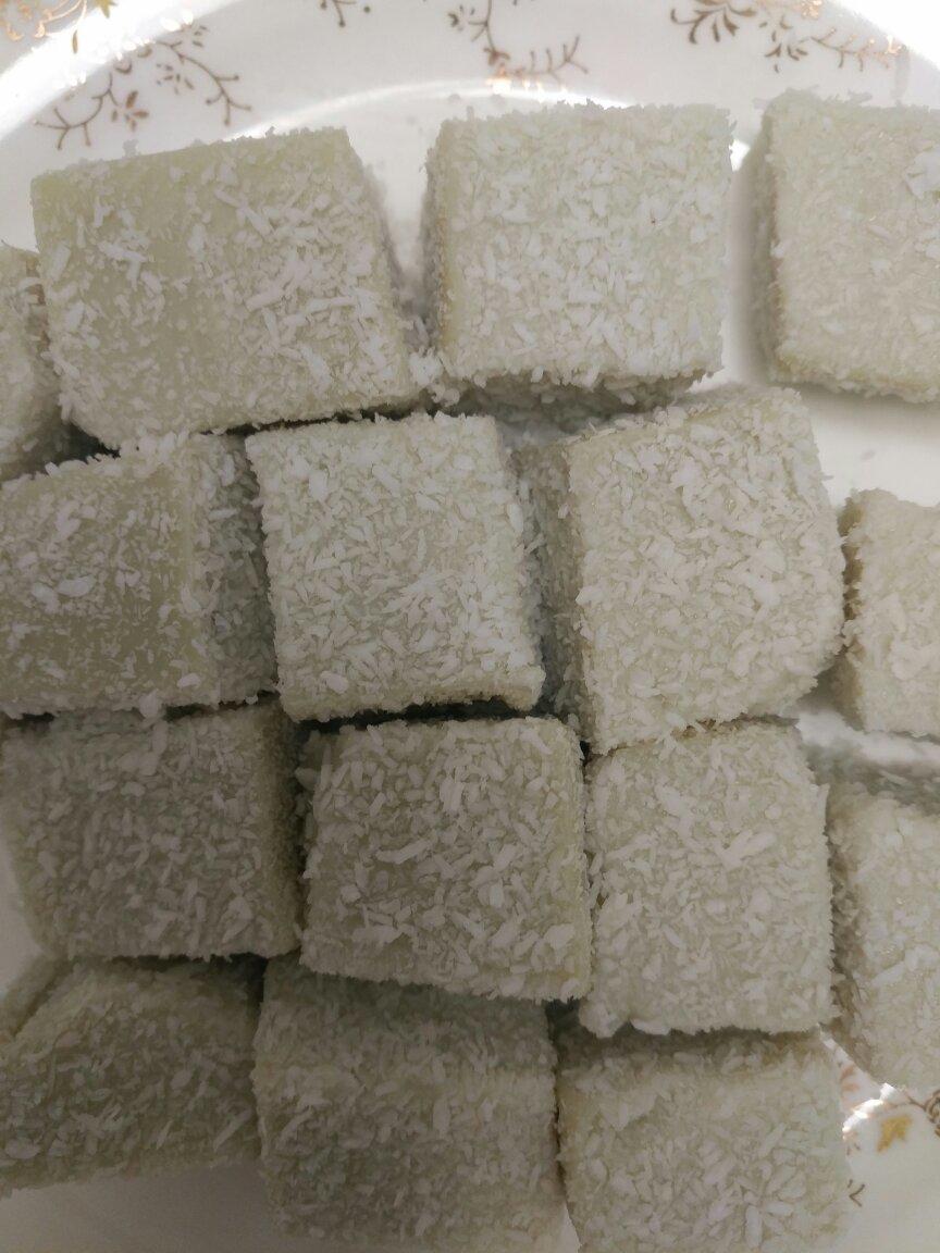 牛奶抹茶椰丝小方