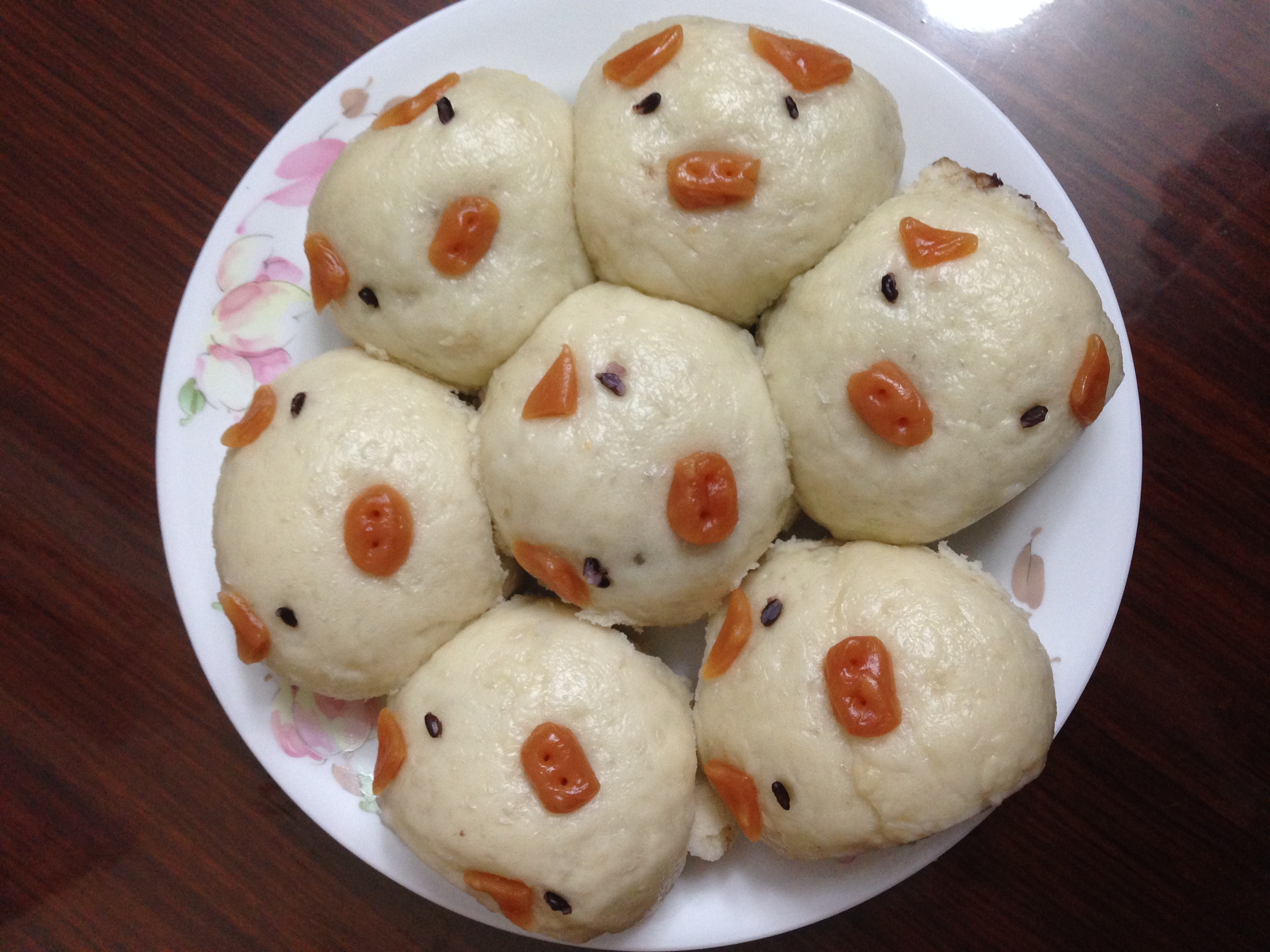 可爱的小猪豆沙包