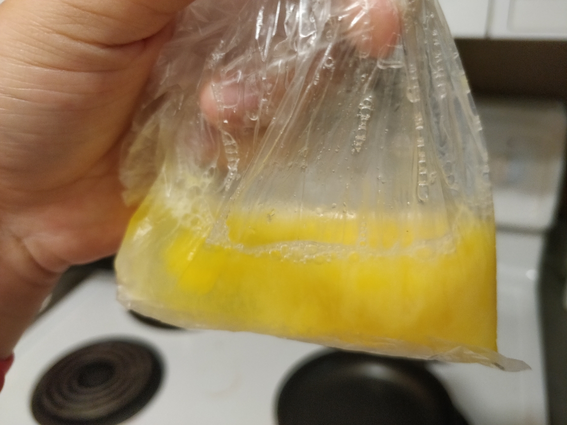 韭菜蛋饼（懒得洗碗）的做法 步骤1