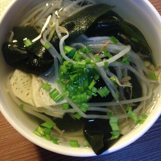 海带豆芽汤的做法