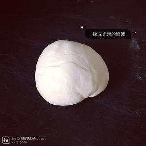 上海弄堂口的葱油饼的做法 步骤4