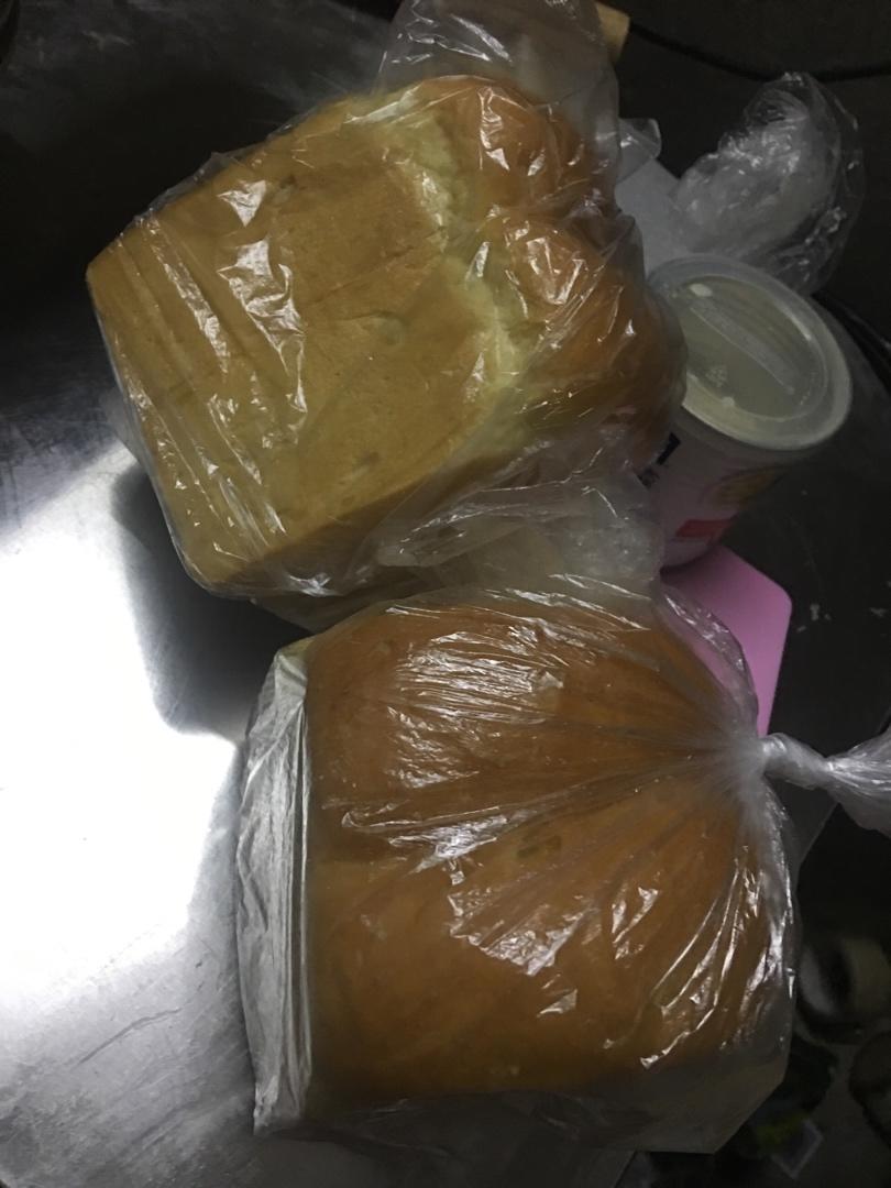 吴克己手撕炼乳吐司