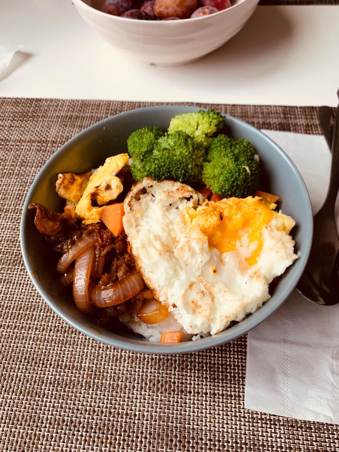 肥牛饭