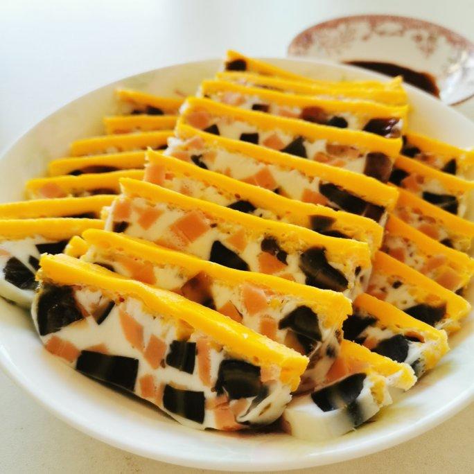 超简单的皮蛋火腿鸡蛋羹